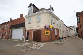 2 bedroom Detached f...